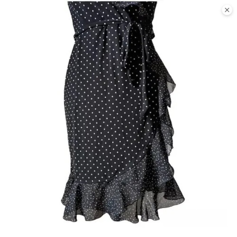 White House Black Market B&W Flutter V-Neck Wrap Look Polka Dot Dress Size 0 - Picture 4 of 11